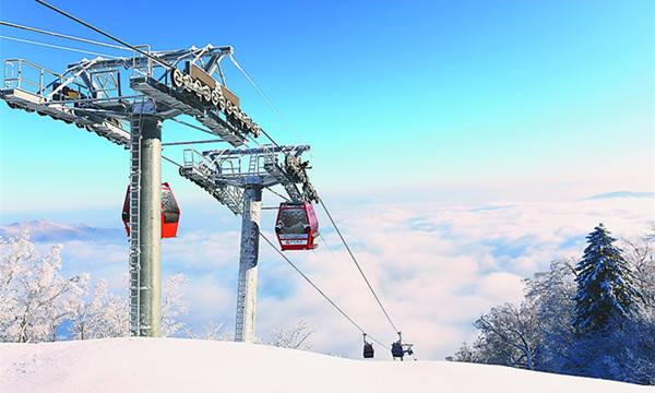 亚布力阳光滑雪场日平均接待游客2000多人