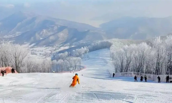 滑雪场建设选址需要符合哪些自然条件？